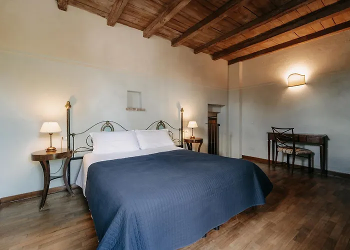 Lodole Bed & Breakfast 4*