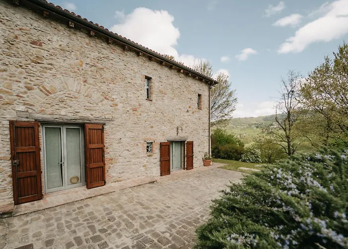 Lodole Bed & Breakfast 4*