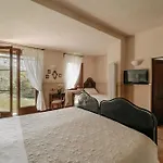 Bed and Breakfast Lodole 4*