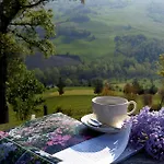 Bed and Breakfast Lodole 4*