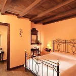 Bed and Breakfast Lodole 4*