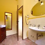 Bed and Breakfast Lodole 4*