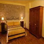 Lodole Bed and Breakfast