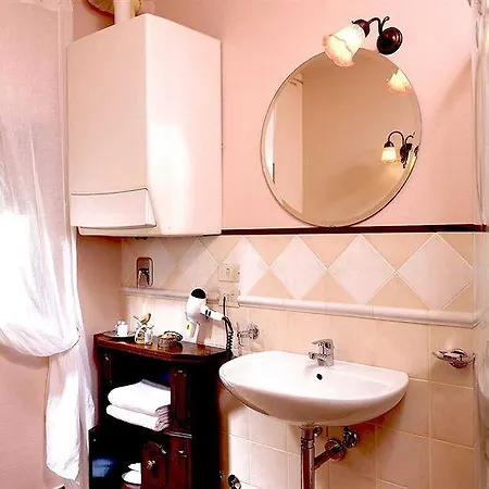 Lodole B&B 몬주노